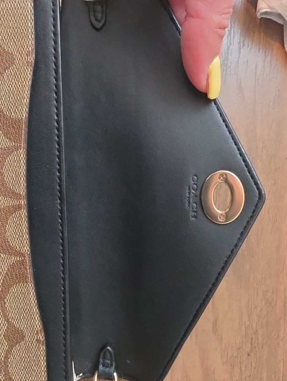 Brand New Coach Envelope Wallet Purse - Picture 14 of 15